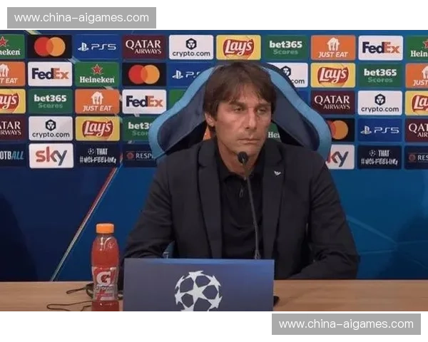 那不勒斯逆转胜积分紧追欧冠区，孔蒂战术获认可