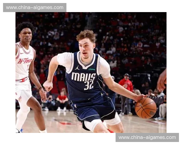 马刺爆冷负黄蜂，西部排名混乱凸显战术同质化风险